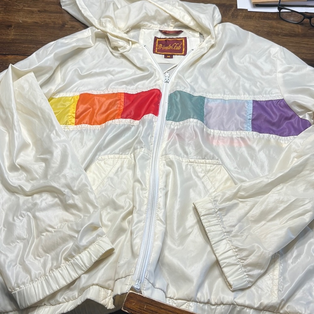 Vintage private club wind breaker size medium.
